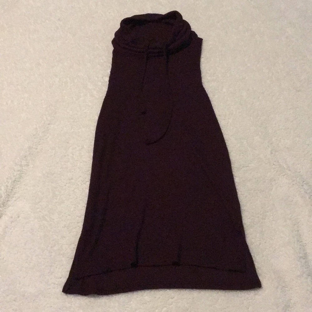 Aerie sleeveless sweater